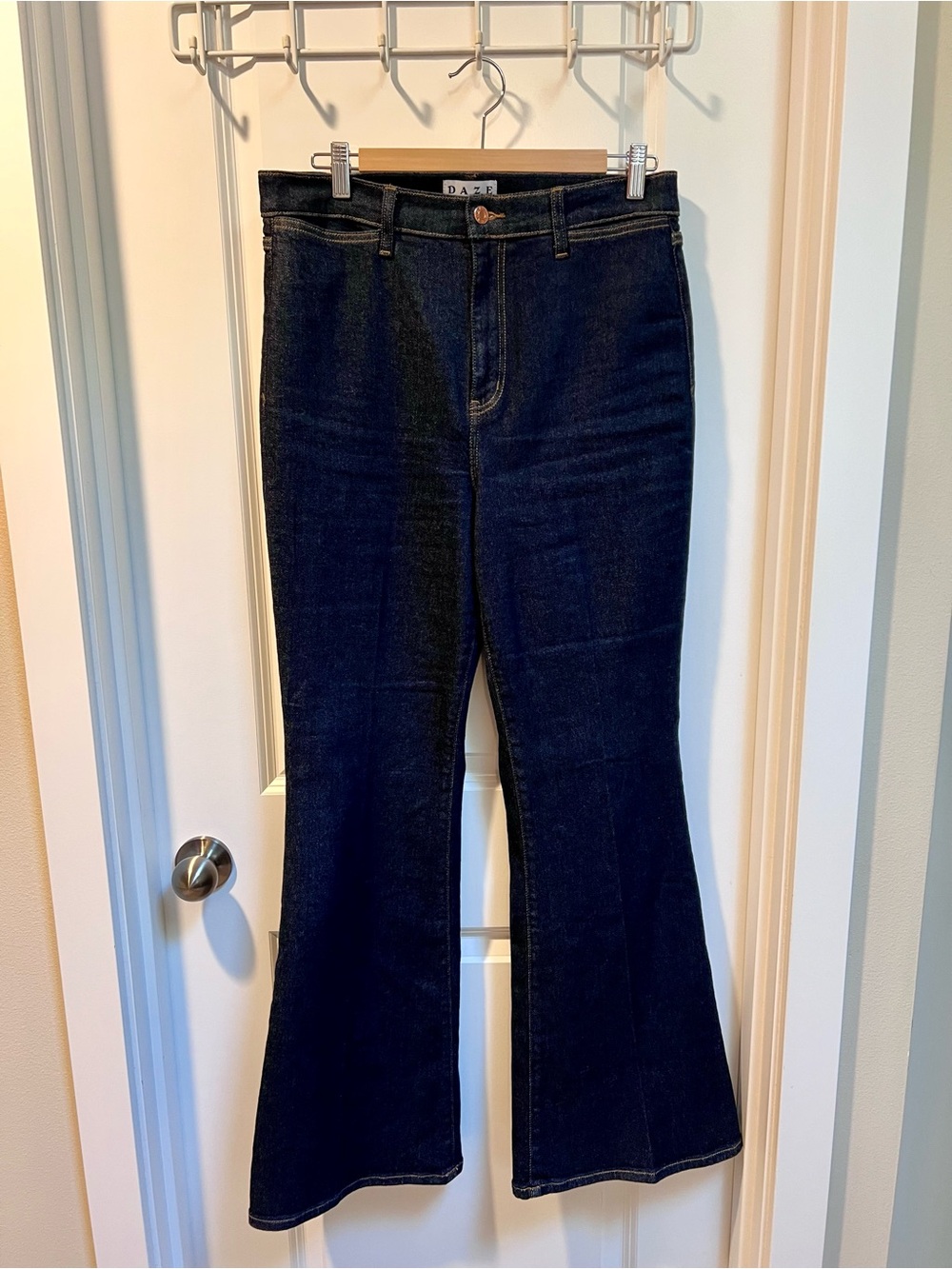 Daze Dark Blue High-Rise Flare Jeans for Women Size 30